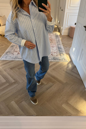 PALE BLUE AND WHITE STRIPE SHIRT