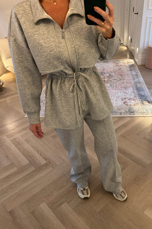GREY DRAWSTRING TRACKSUIT
