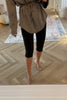 BLACK SUPER STRETCH CAPRI LEGGINGS