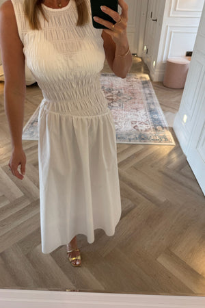WHITE SHIRRING TOP DRESS