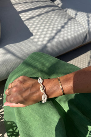 NATURAL SHELL BRACELET