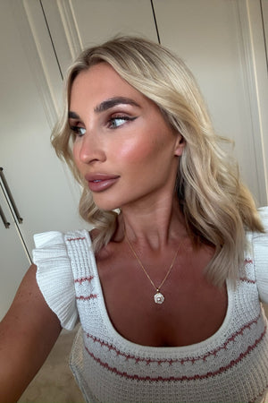 GOLD AND PEARL EFFECT FLOWER NECKLACE