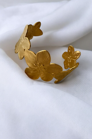GOLD FLOWER CUFF