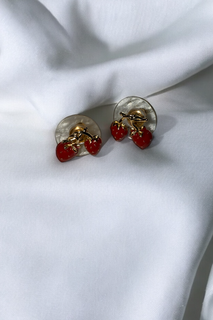 STRAWBERRY STUD EARRINGS