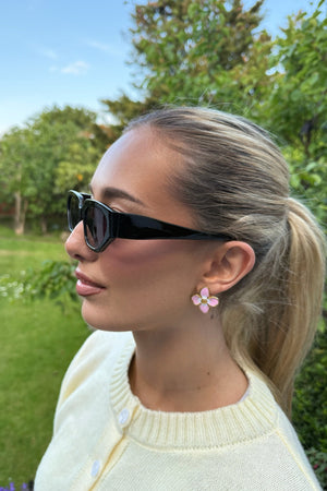 BLACK OVAL SUNGLASSES