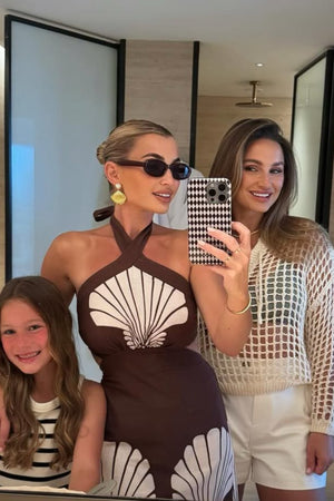 GOLD SHELL EARRINGS WITH PEARL DETAIL