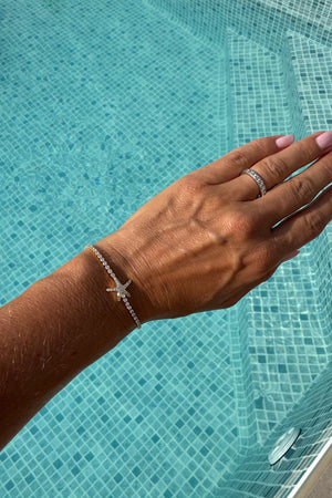 GOLD BOX CHAIN BRACELET WITH STARFISH CHARM