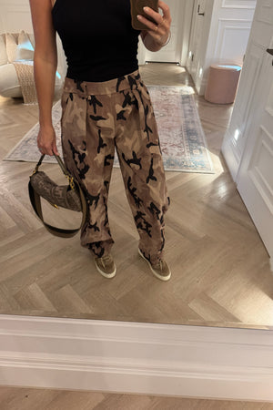 MOCCA CAM0 TROUSERS