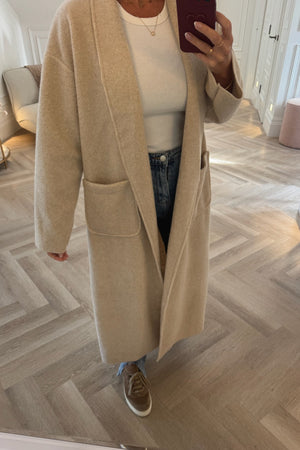 SOFT BEIGE OPEN LIGHTWEIGHT COAT